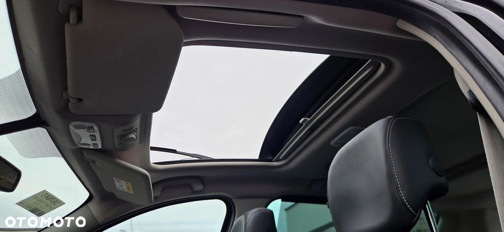 Renault Scenic ENERGY TCe 130 BOSE EDITION - 17