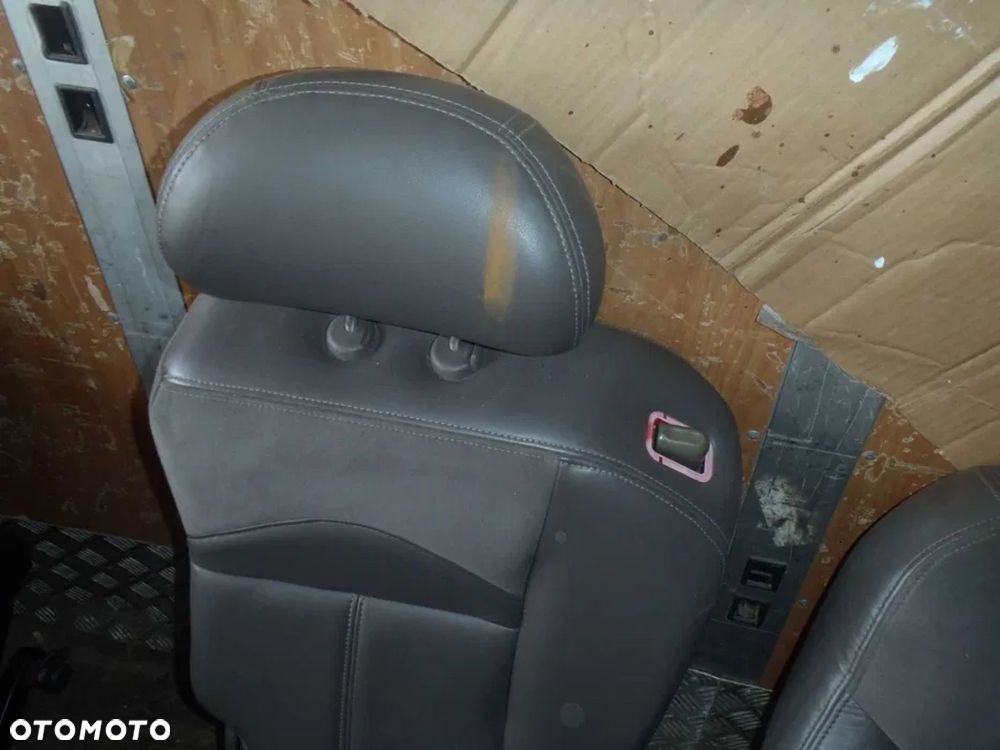 podłokietnik kapitański zagłówek pas z fotela pt cruiser - 3