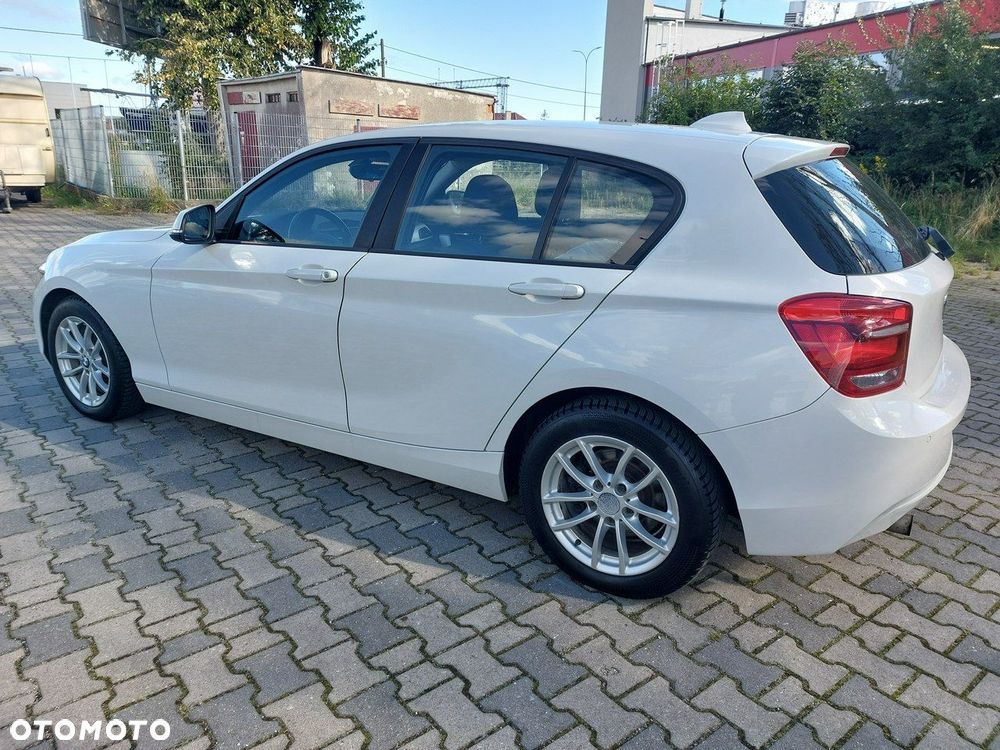 BMW Seria 1 114i - 5
