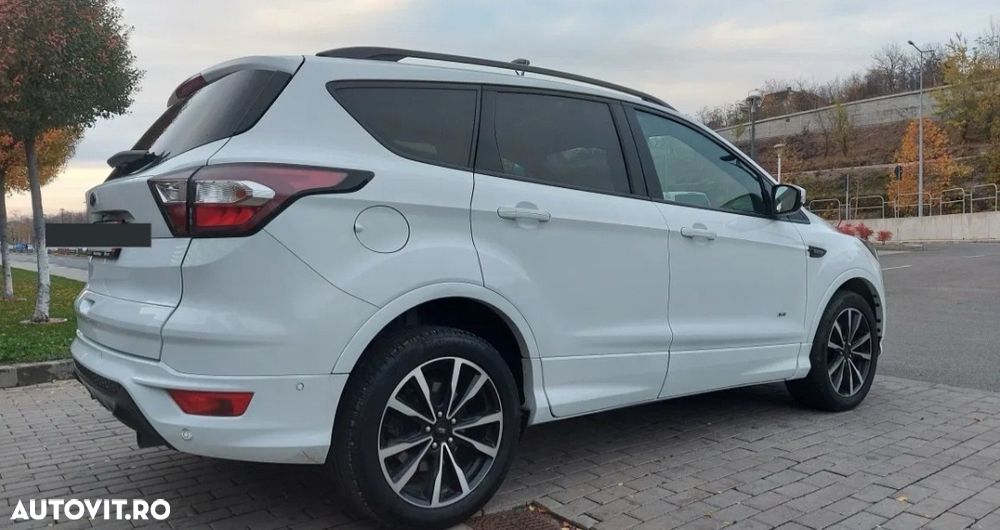 Ford Kuga 2.0 TDCi 4WD Powershift ST-Line - 2