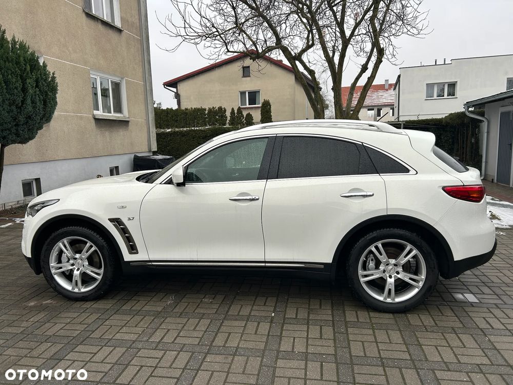 Infiniti Q70 3.7 S Premium - 26