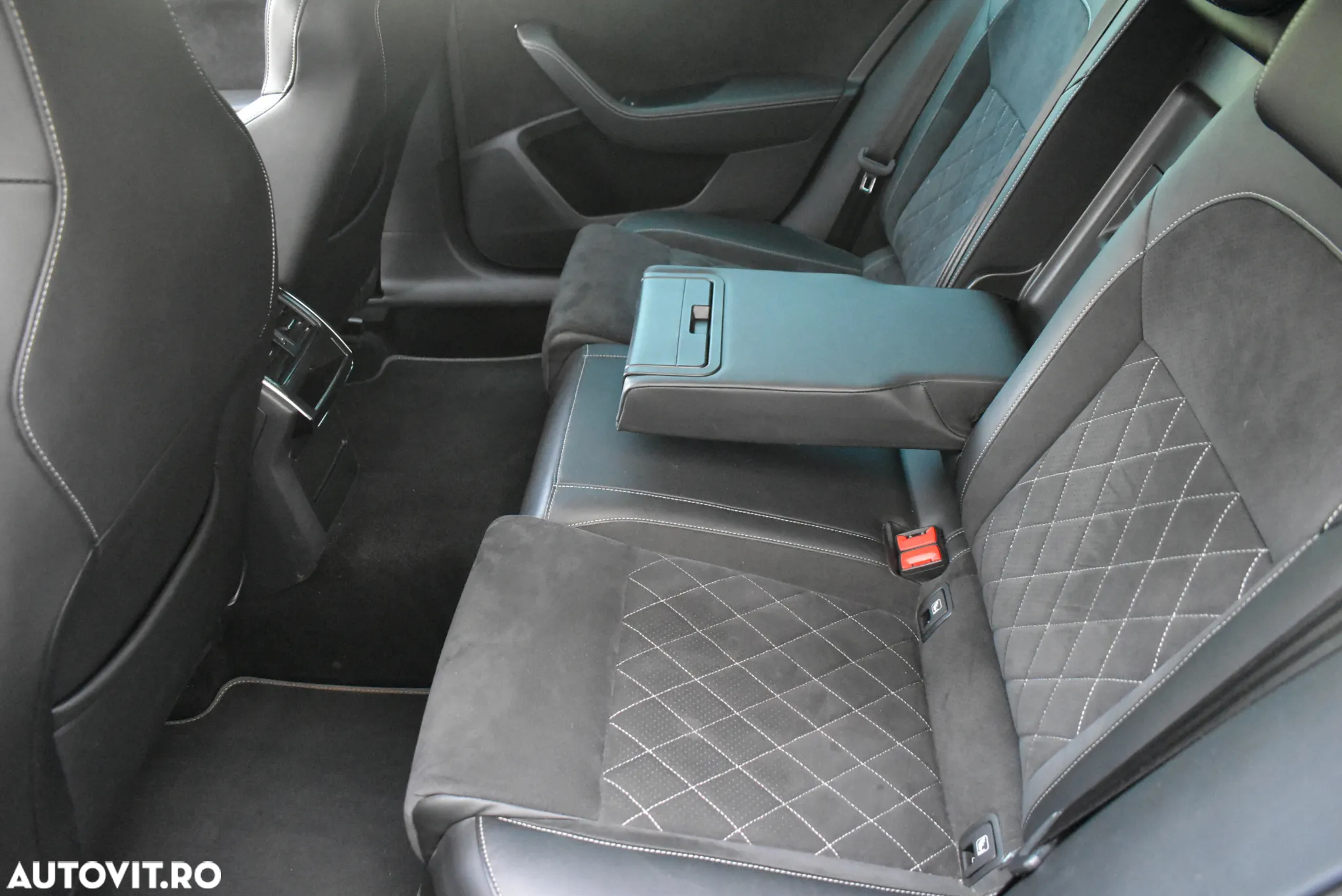 Skoda Superb Combi 1.4 TSI iV DSG Sportline - 12