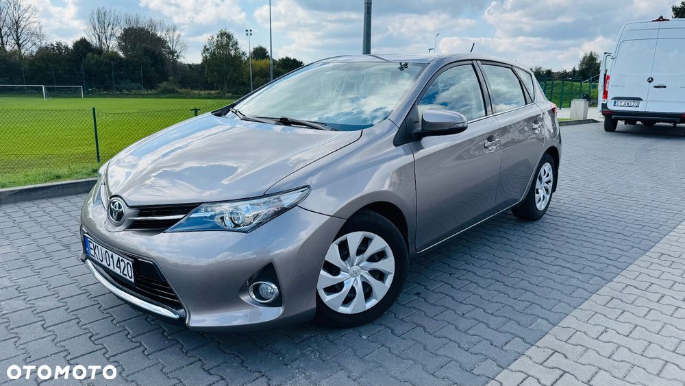 Toyota Auris 1.33 VVT-i Life Comfort - 1