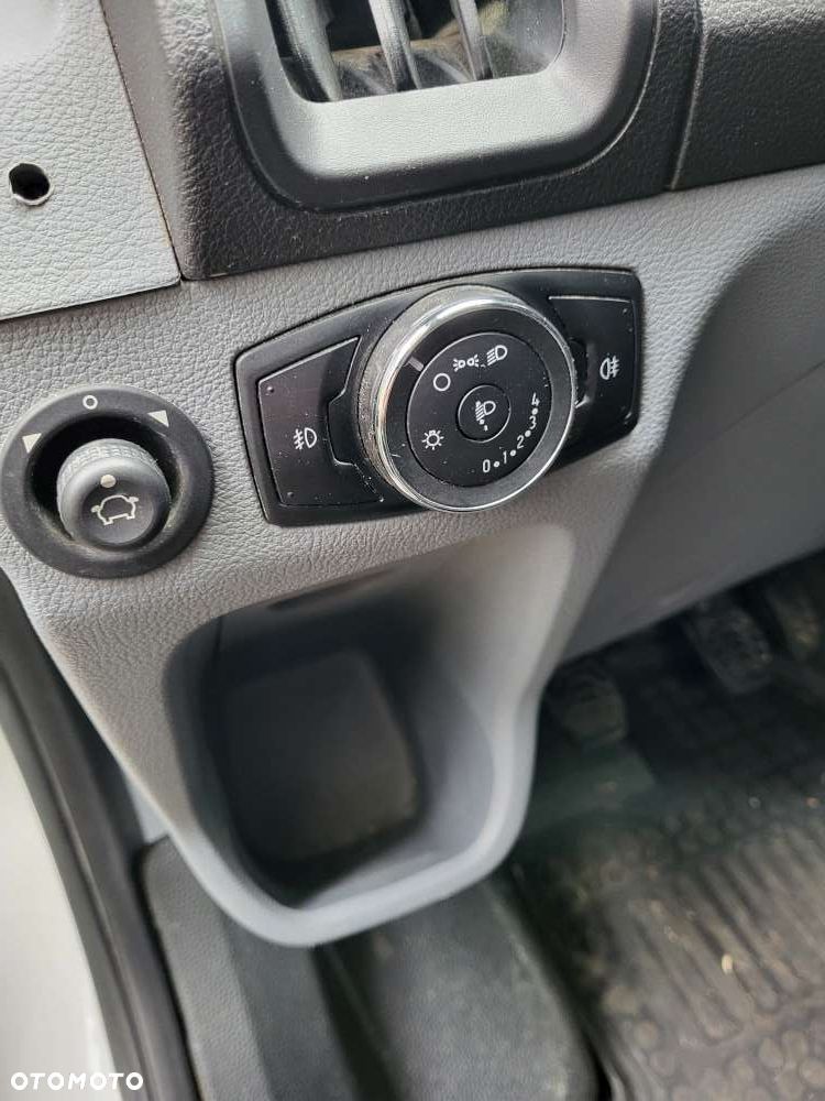 Ford Transit - 29