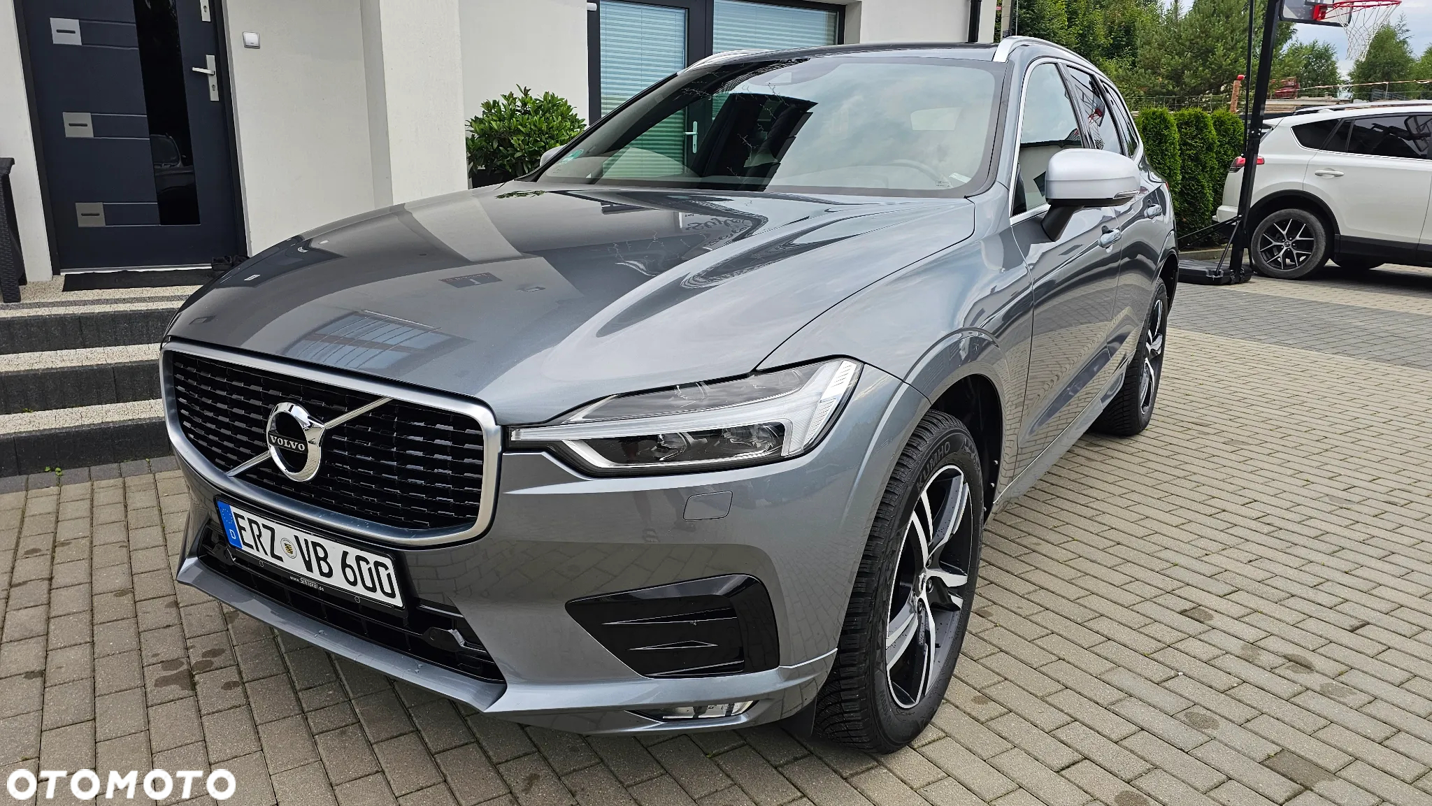 Volvo XC 60 D4 R-Design - 2