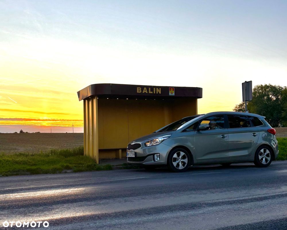 Kia Carens 1.6 GDI L - 1