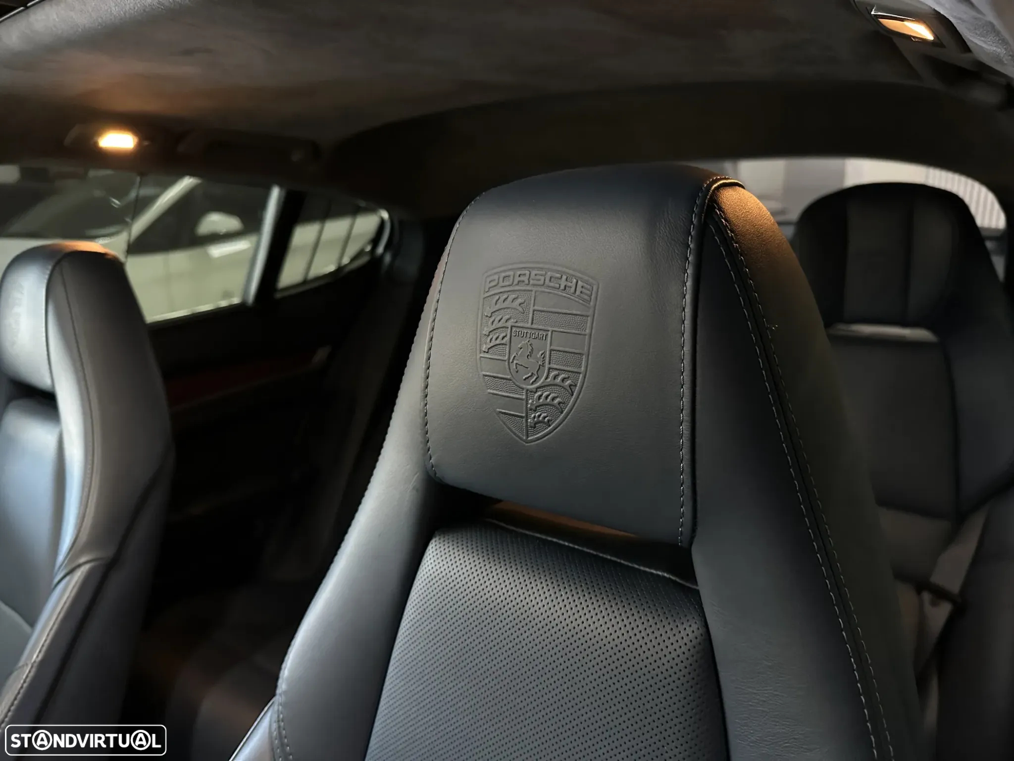 Porsche Panamera Turbo PDK - 36