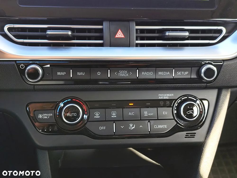 Kia Niro e-Niro 64kWh L - 23