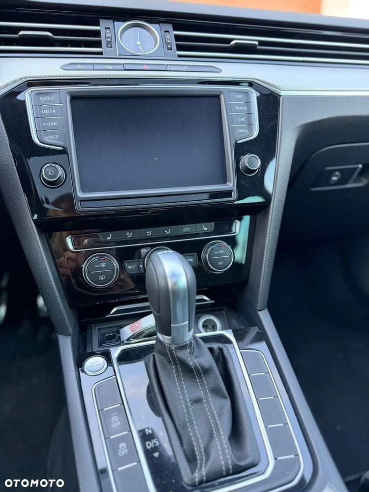 Volkswagen Passat 2.0 TDI SCR (BlueMotion Technology) DSG Highline - 10