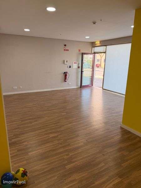 Loja em Loule para venda ou permuta - Grande imagem: 2/8