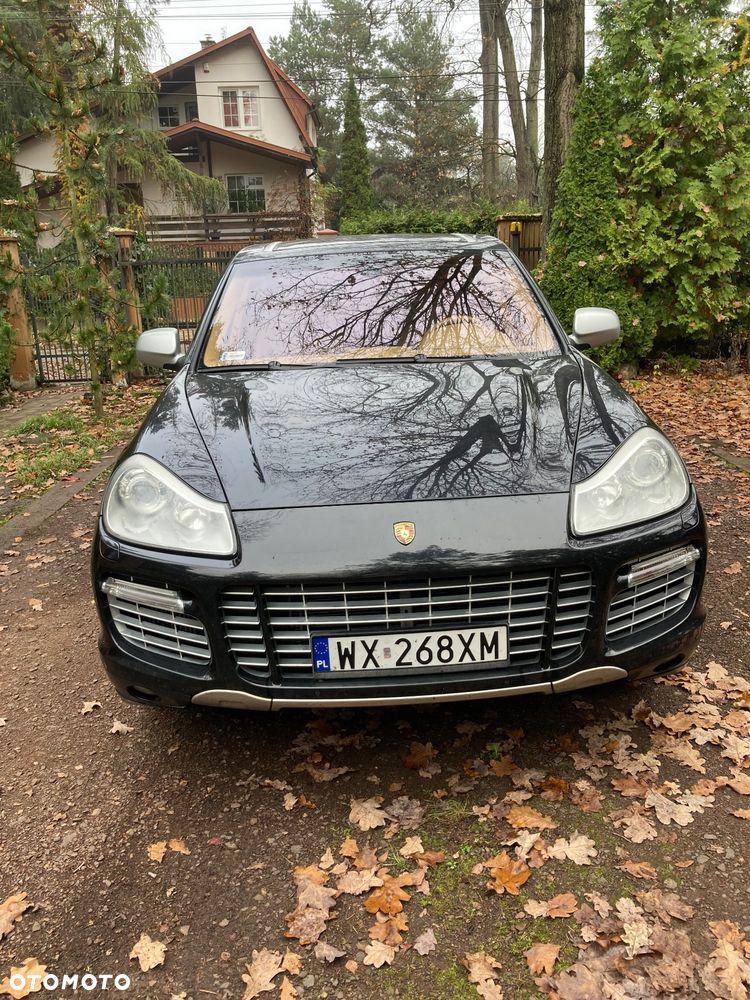 Porsche Cayenne - 2