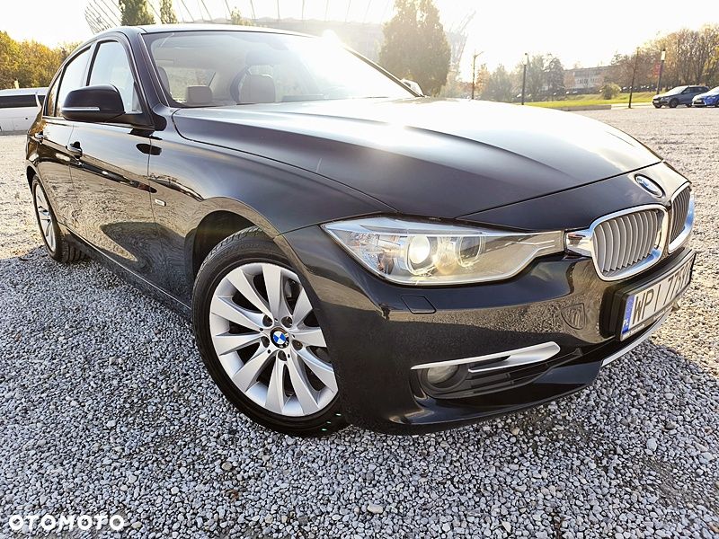 BMW Seria 3 320i Modern Line - 18