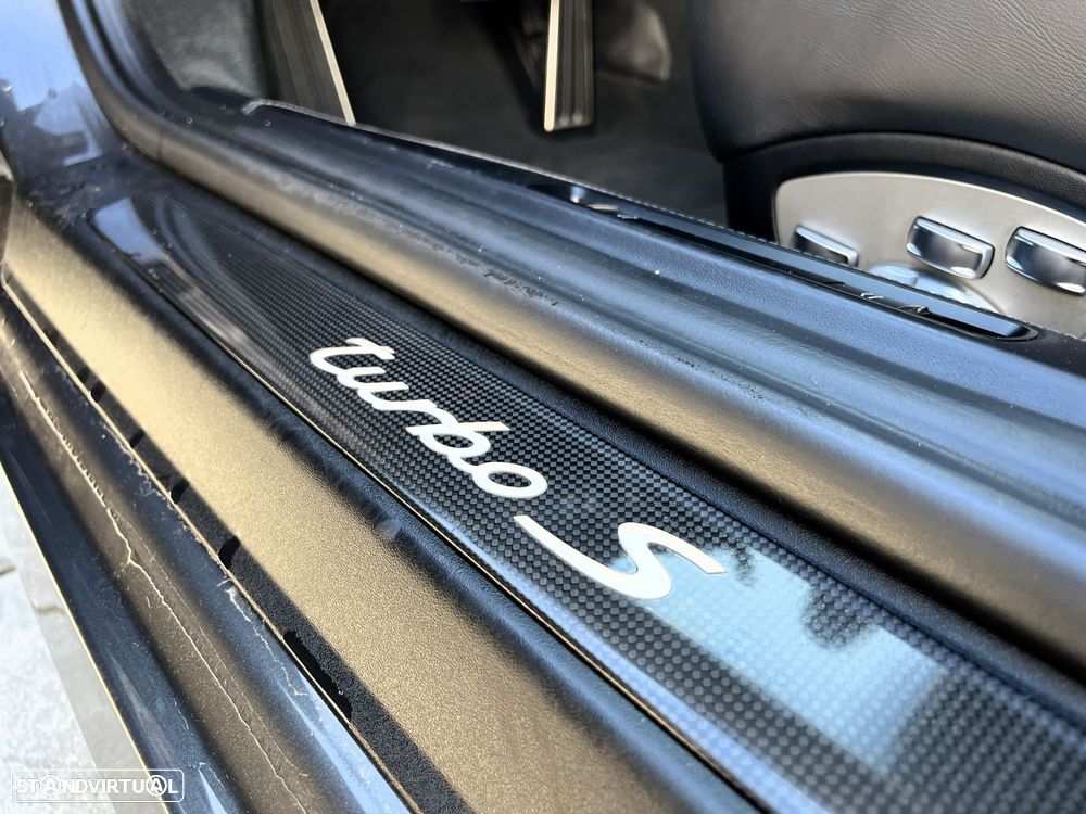 Porsche 911 (991) Turbo S PDK - 9
