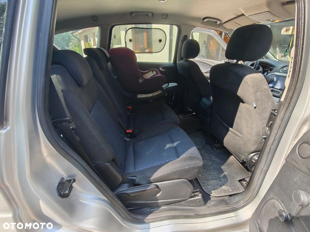 Ford S-Max - 6
