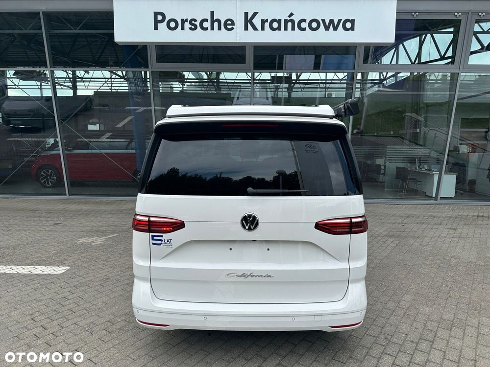 Volkswagen california Nowa California Beach silnik: 2,0 l TDI SCR 150 KM / skrzynia biegów: 7-biegowa DSG rozstaw osi: 3124 mm - 7