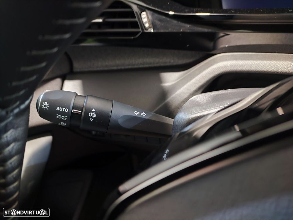 Peugeot 308 1.2 PureTech Allure - 11