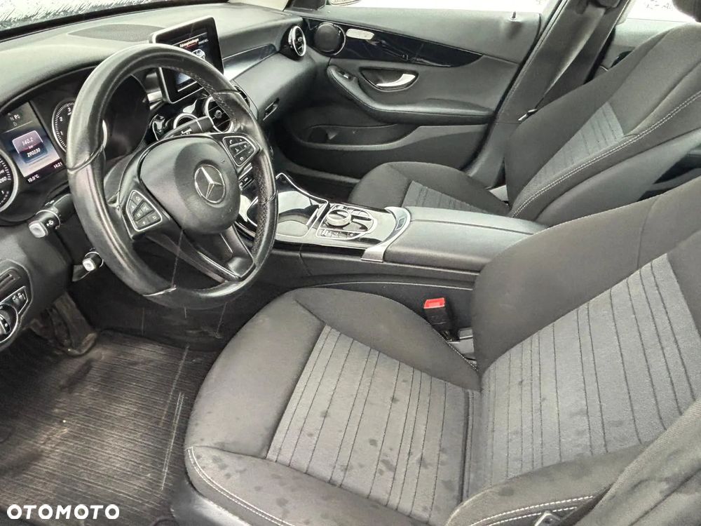 Mercedes-Benz Klasa C 220 d 4Matic 7G-TRONIC Avantgarde - 6