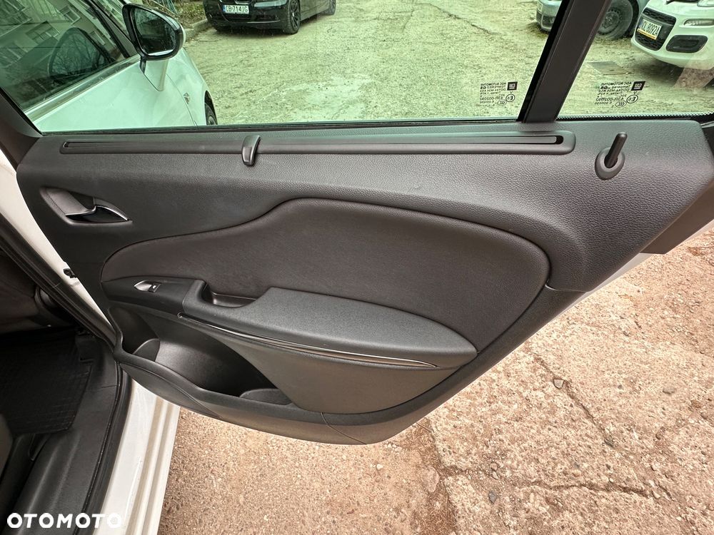 Opel Zafira 2.0 CDTI Enjoy EcoFLEX S&S - 26