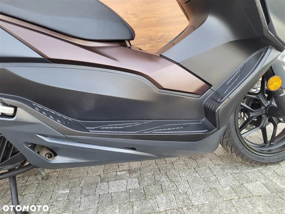 Honda NSS - 19