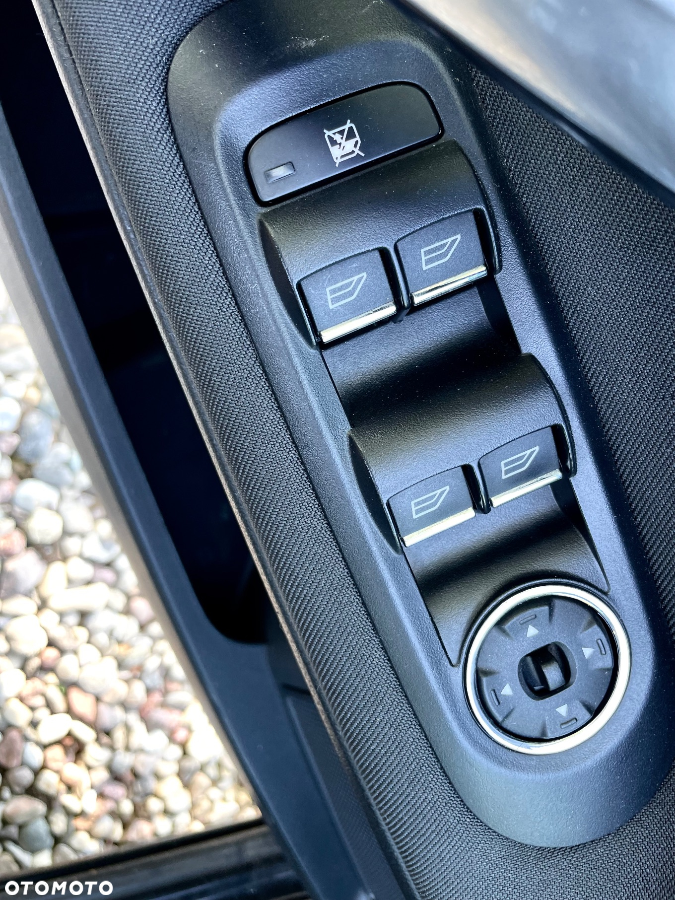 Ford Mondeo 2.0 Ambiente - 26