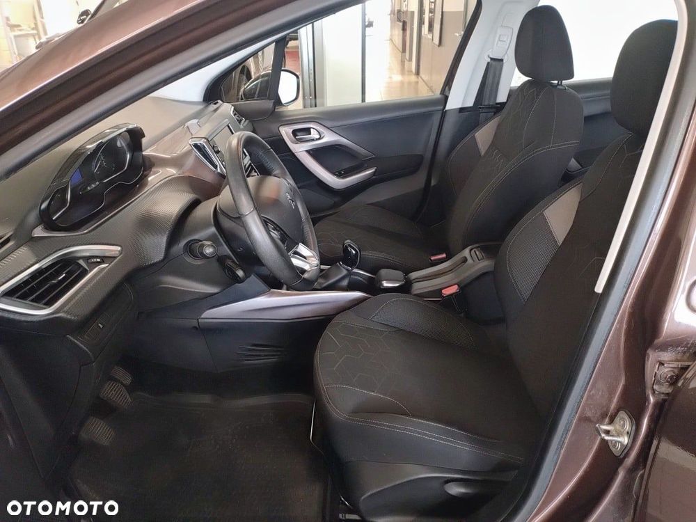Peugeot 2008 1.2 Pure Tech Active - 9