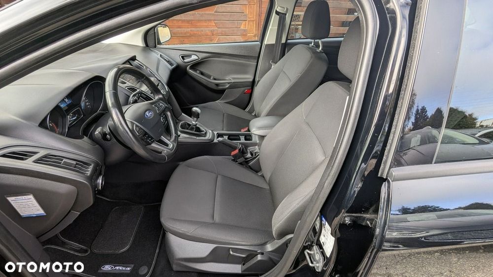 Ford Focus - 15