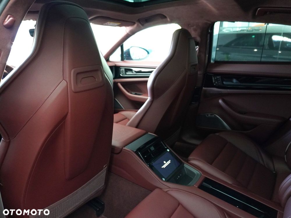 Porsche Panamera Turbo S E-Hybrid PHEV - 35