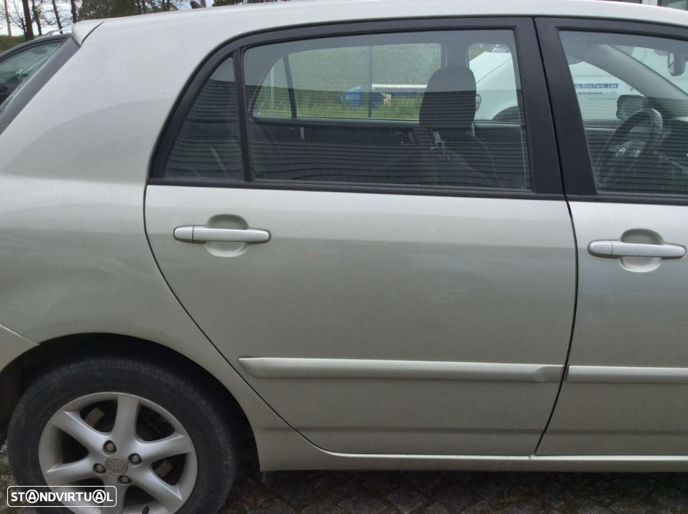Porta trás direita Toyota Corolla E12 2005 - 1