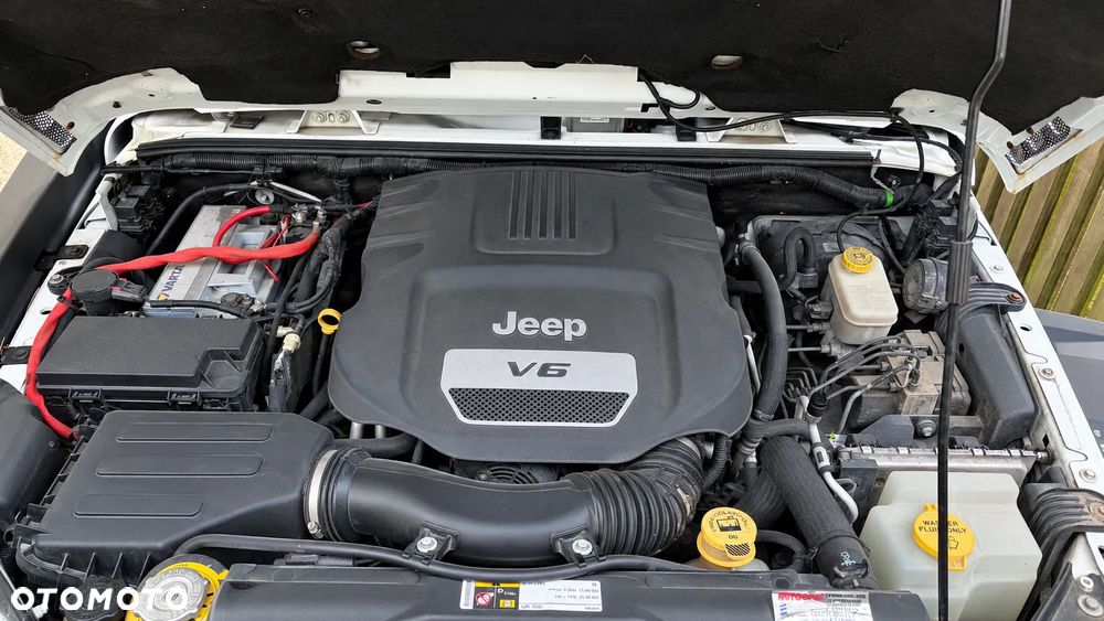 Jeep Wrangler 3.6 Unlim Rubicon - 18
