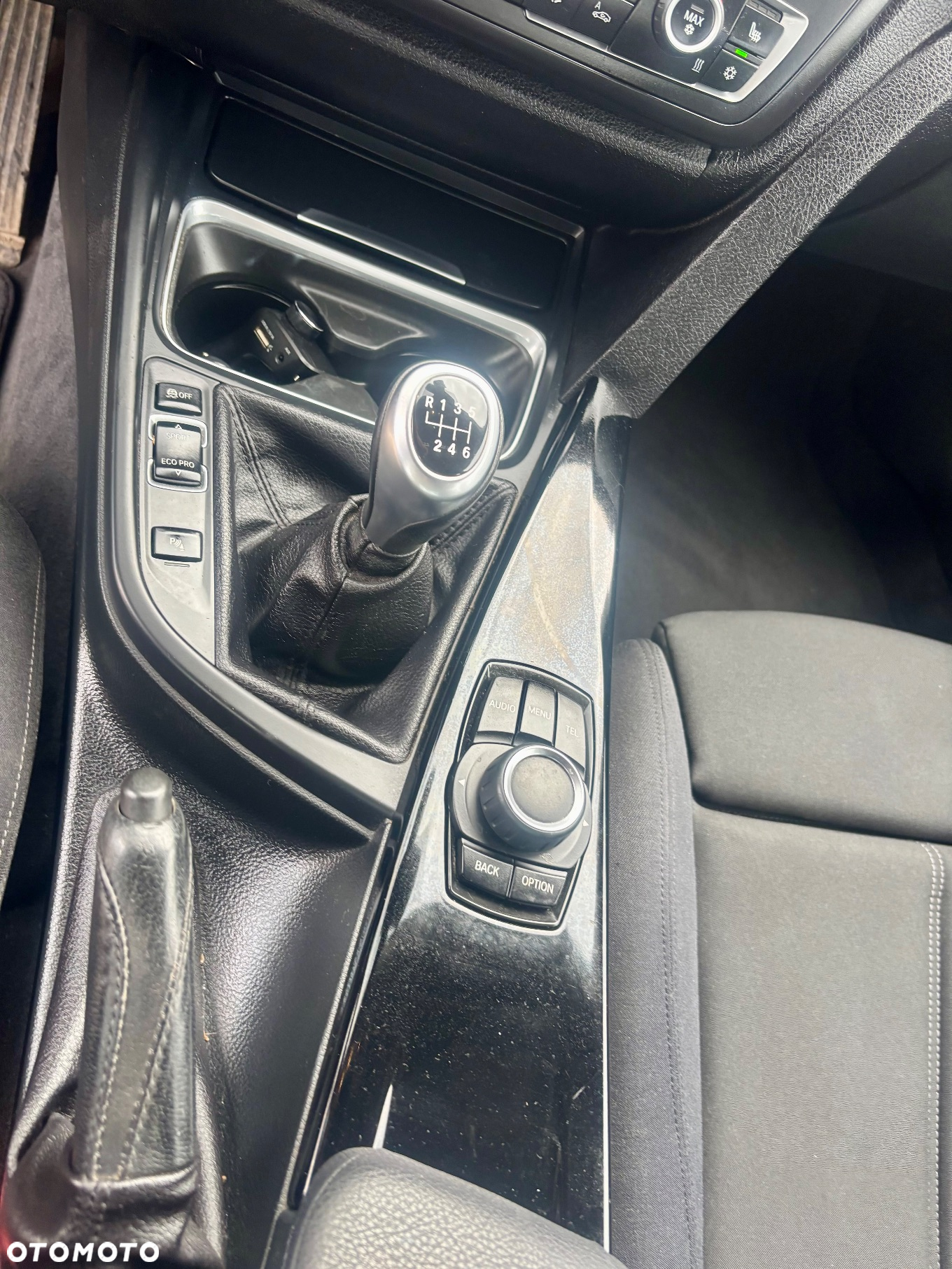BMW Seria 3 318d Sport Line - 15