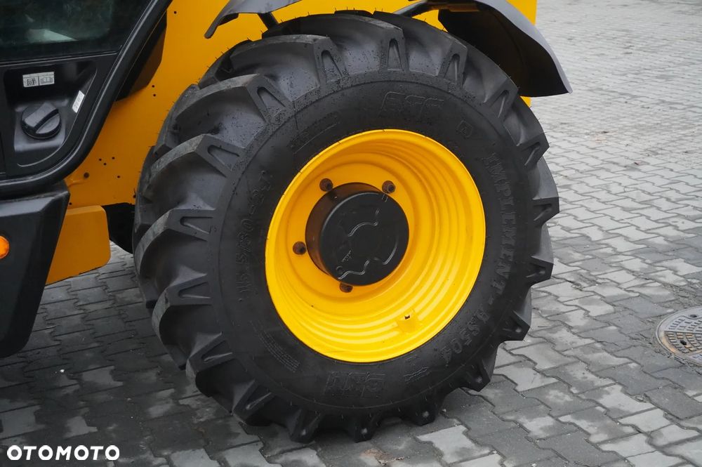 JCB 535-95 / 3,5 t / zasięg 9,5 m / joystick - 21