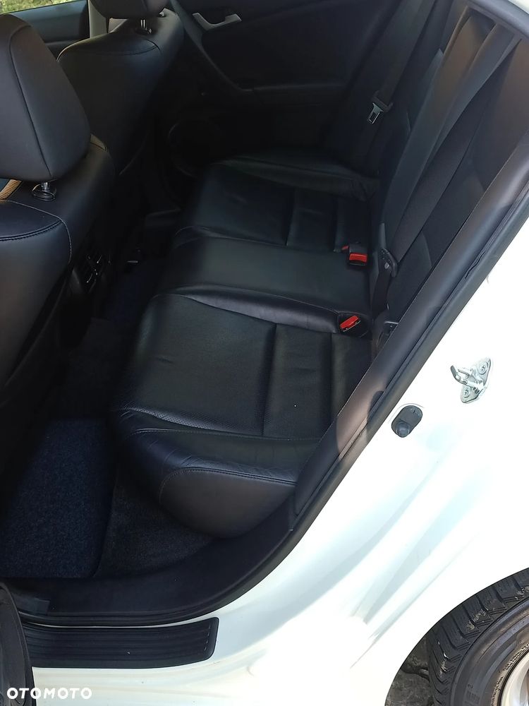 Honda Accord 2.4 Executive - 23