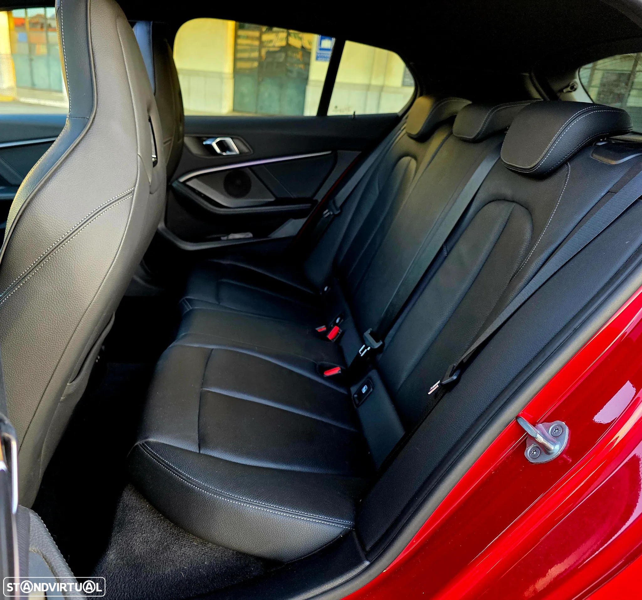 BMW 118 i Aut. M Sport - 11