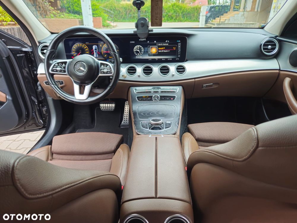 Mercedes-Benz Klasa E 220 d Avantgarde - 21