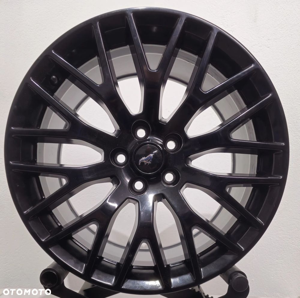 FELGI ALUMINIOWE OE FORD MUSTANG GT 9x19 ET45 9,5x19 ET52,5 5x114,3 - 4