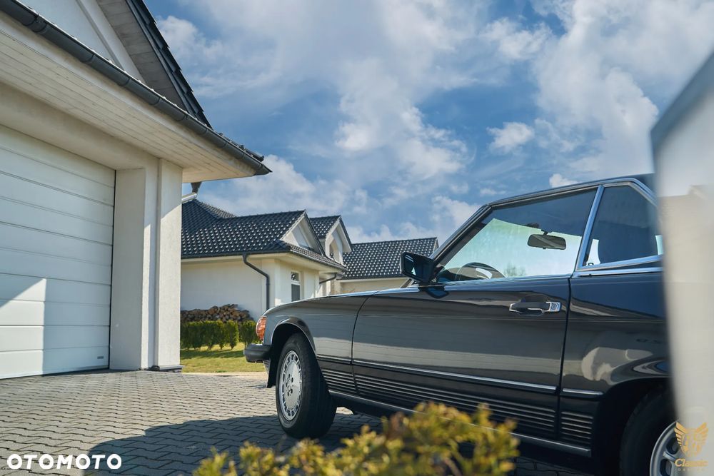 Mercedes-Benz SL - 25