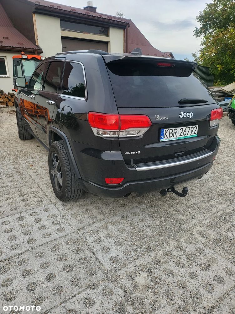 Jeep Grand Cherokee - 14