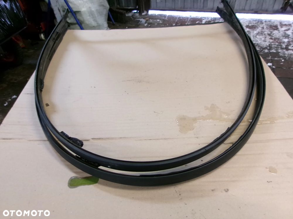 LISTWY LISTWA DACHOWA TOYOTA VERSO 09-18 - 1