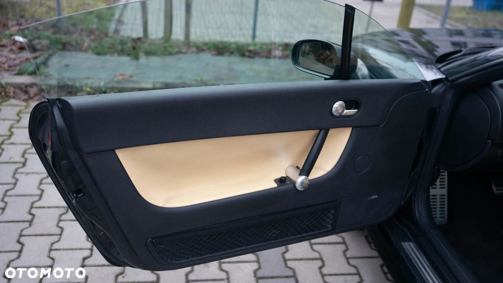 Audi TT Coupé 3.2 quattro DSG - 14