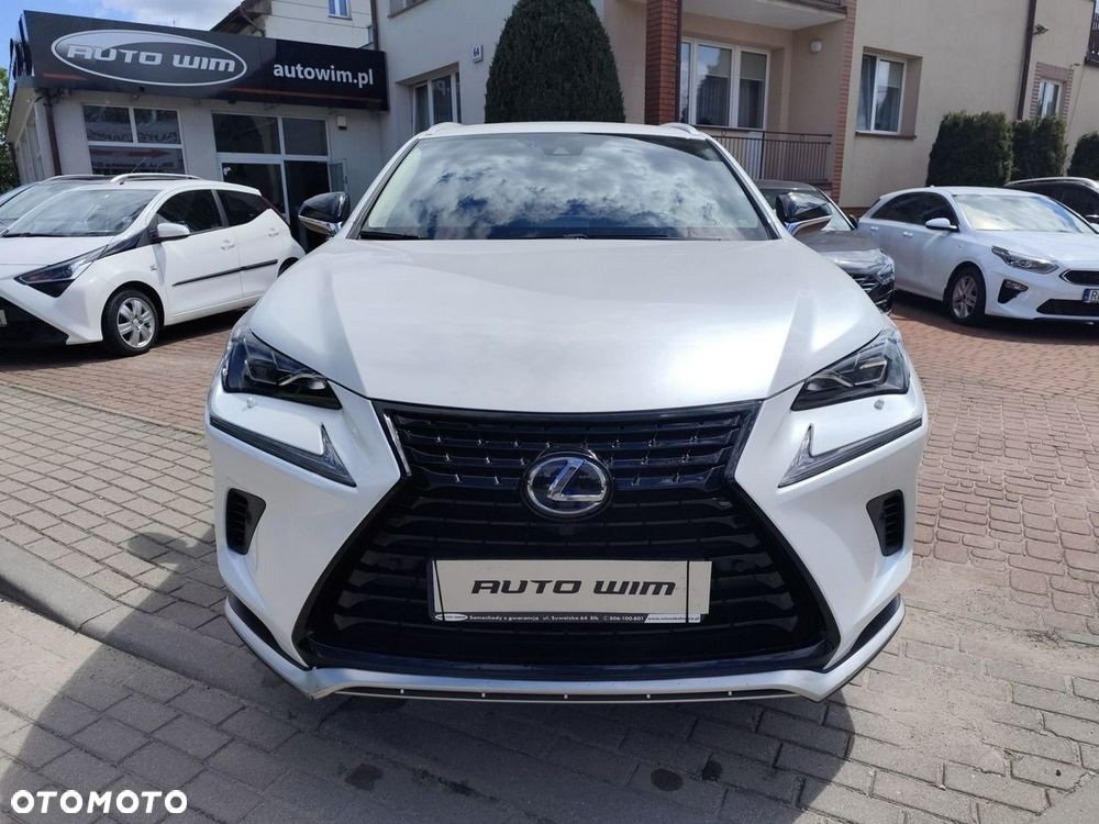 Lexus NX 300h F Impression AWD - 3