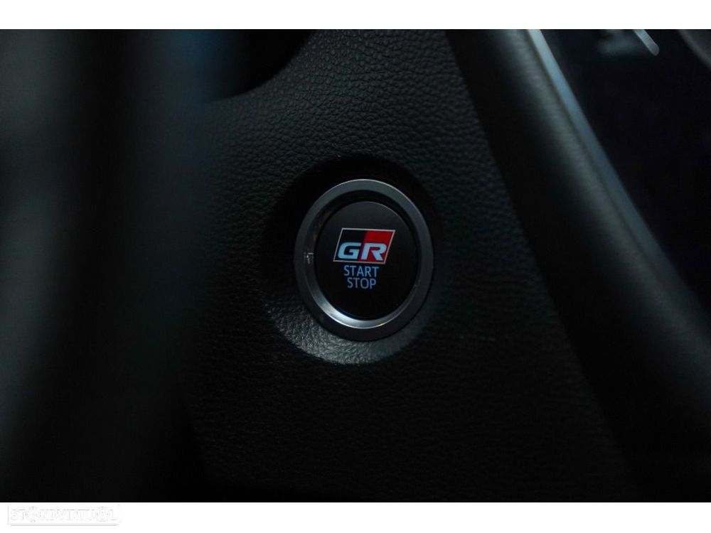 Toyota Corolla Touring Sports - 33