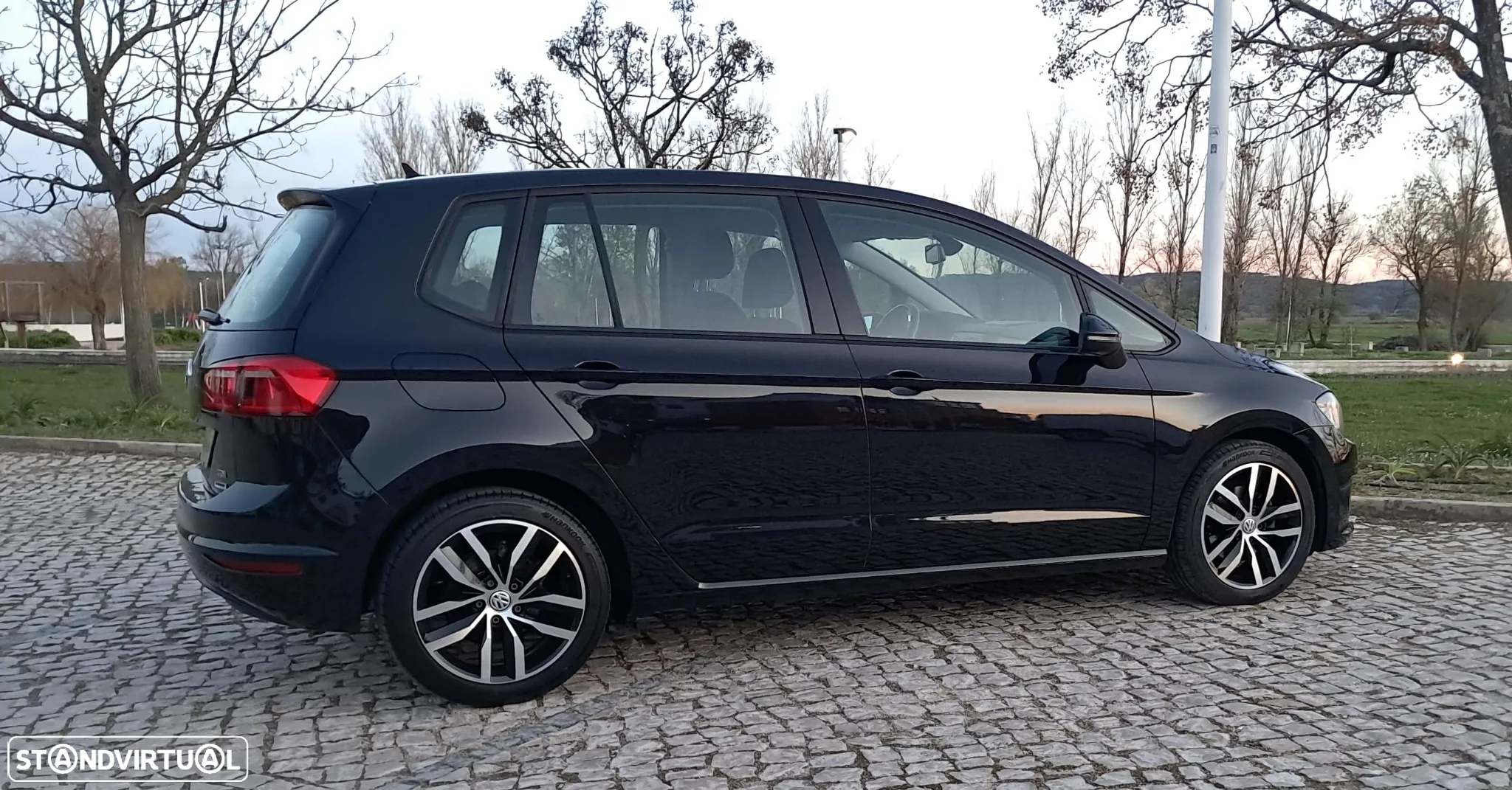 VW Golf Sportsvan 1.6 TDI BlueMotion Comfortline - 10