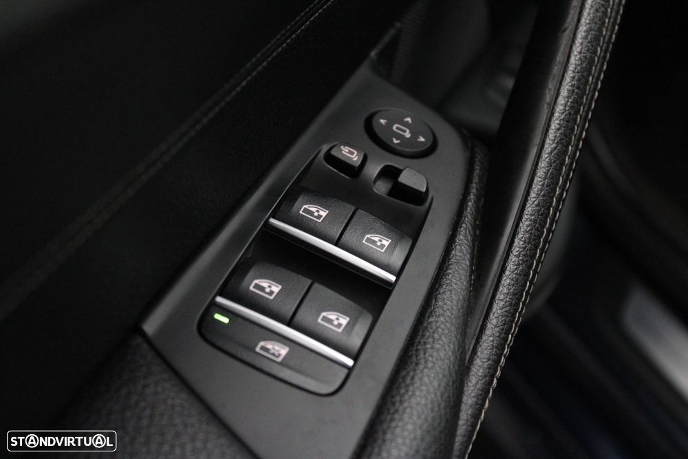 BMW 520 d Line Luxury Auto - 30