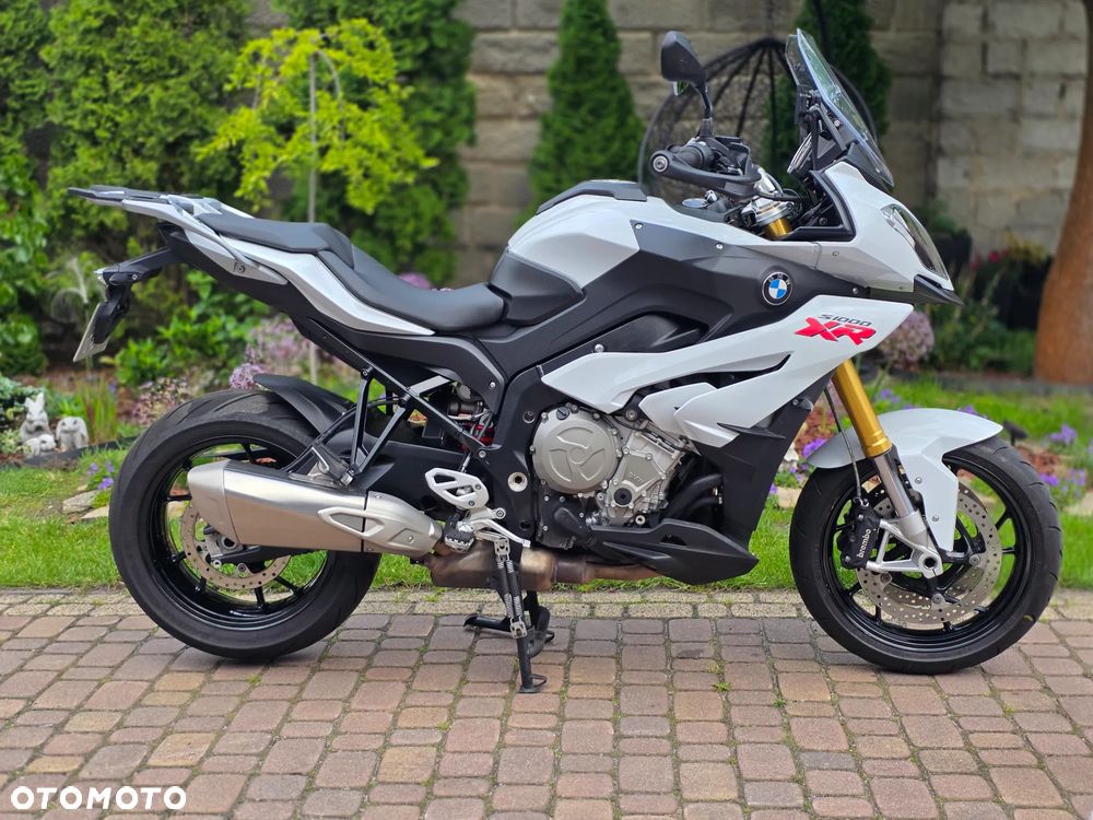 BMW XR - 16