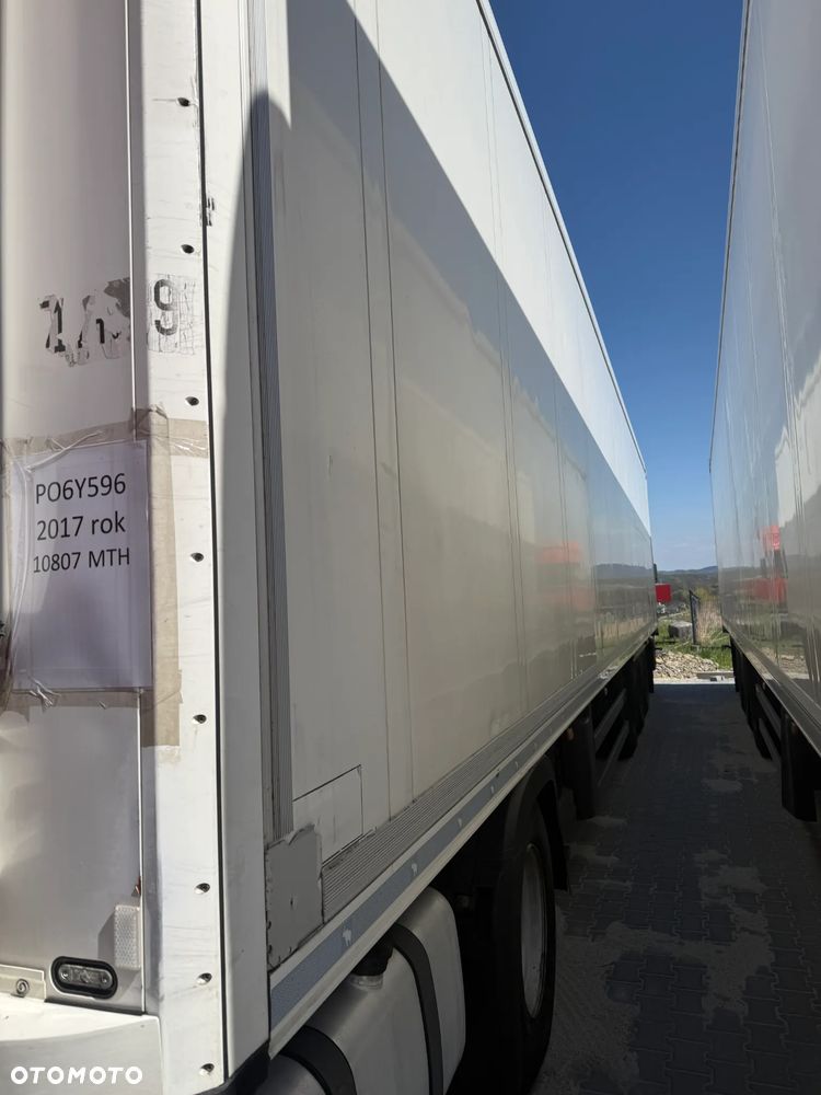 Schmitz Cargobull SKO24L - 3