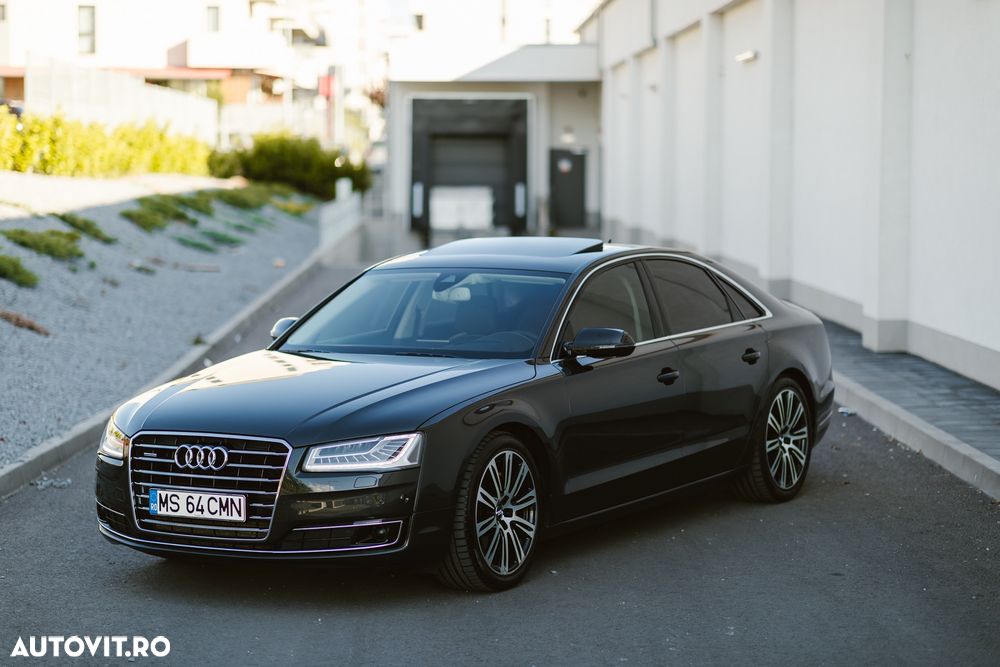 Audi A8 - 1