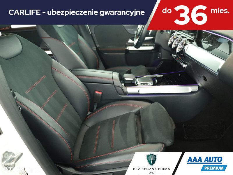 Mercedes-Benz GLB - 9