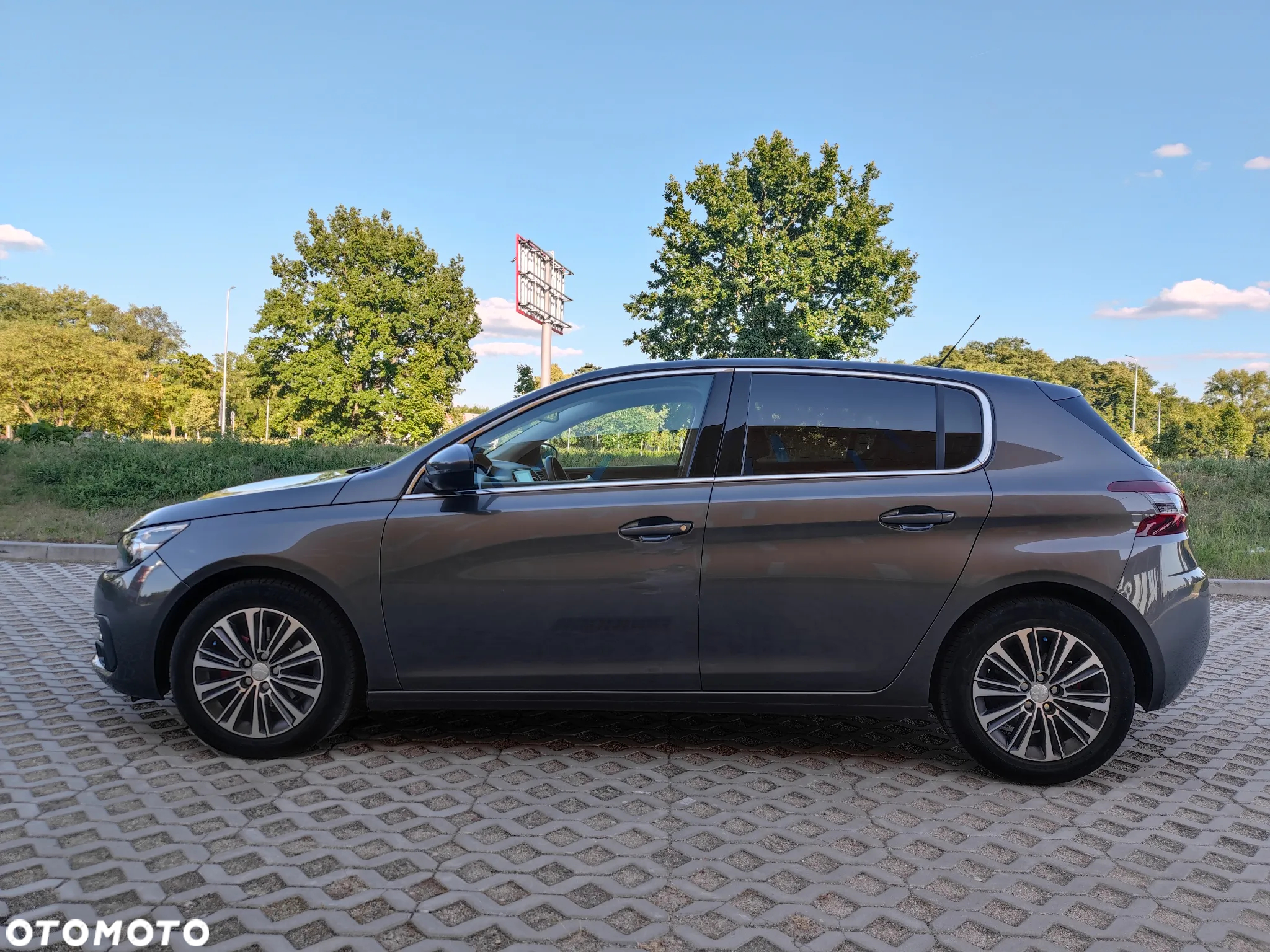 Peugeot 308 1.5 BlueHDi Allure Pack S&S - 9