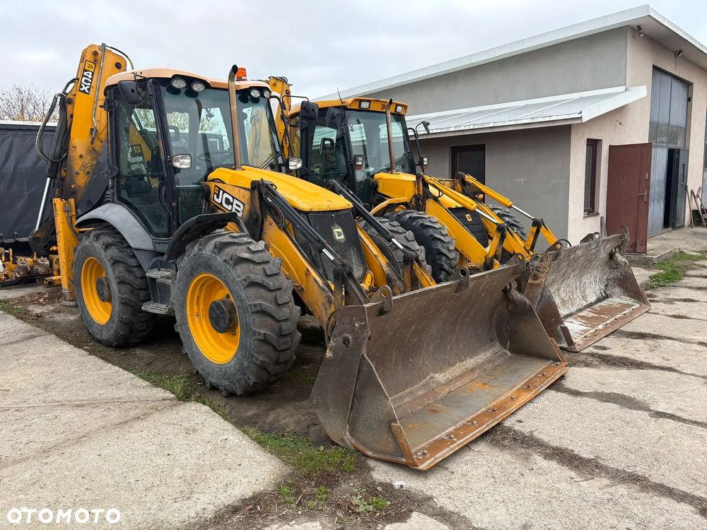 JCB 4CX - 4