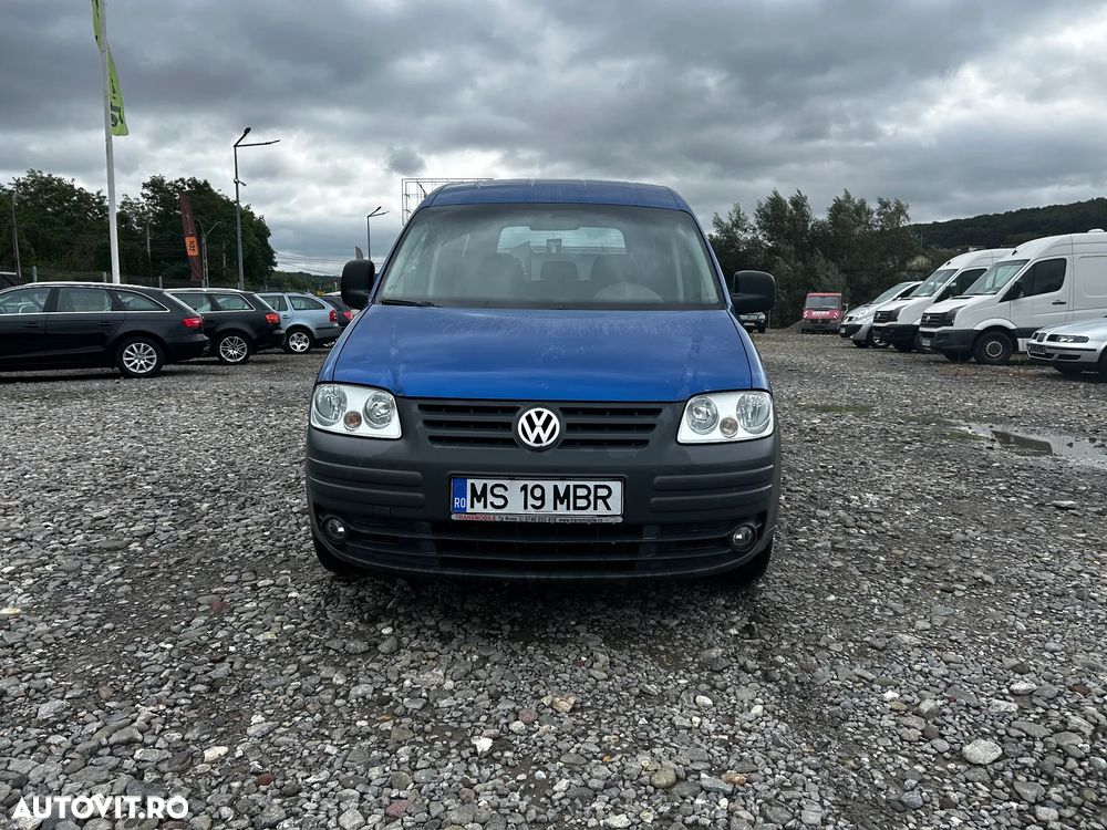 Volkswagen Caddy ver-1-6-life-5--si- - 9